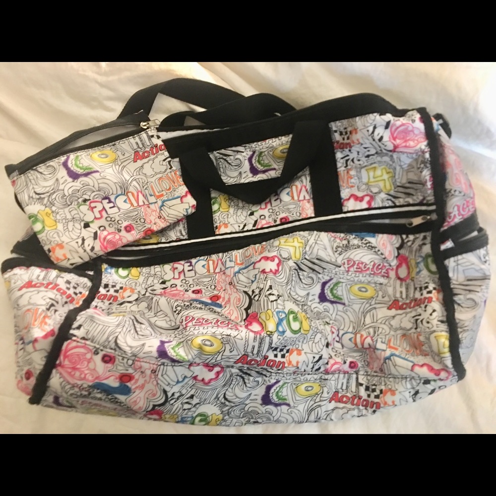 Good used condition duffel bag!